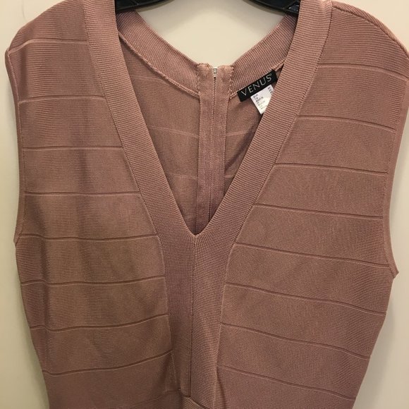 Venus Bandage Dress w/Fringe 14 - Picture 3 of 7